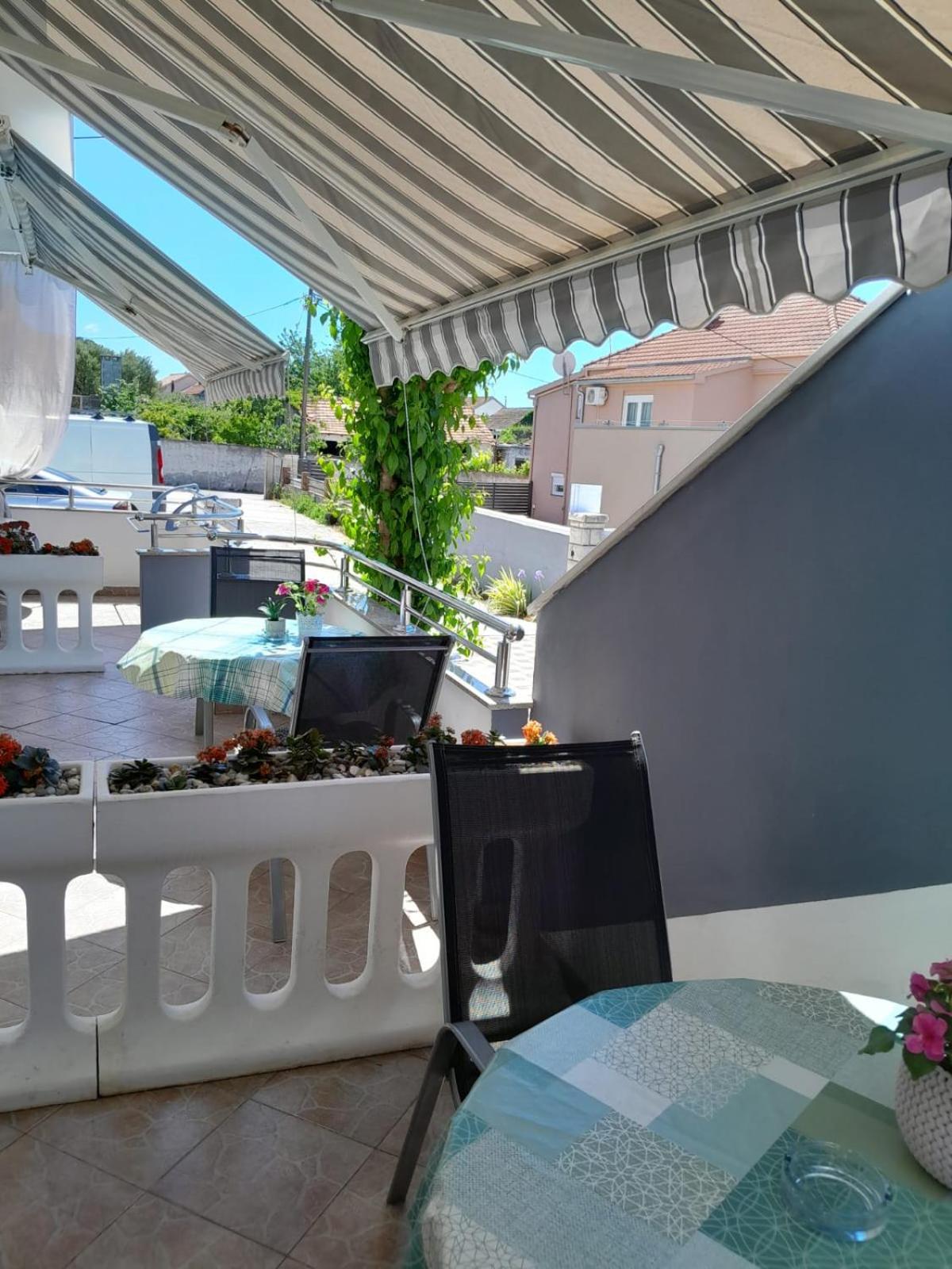 Apartment Sime Bibinje Buitenkant foto
